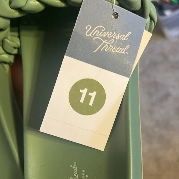 Universal Thread Sandals - Picture 2 of 5